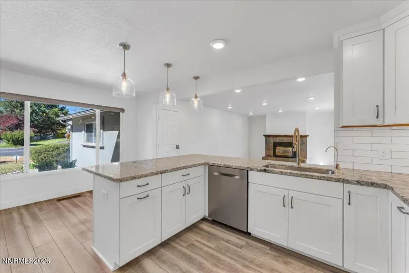 2984 Middlecoff, Reno, Nevada 89502, 3 Bedrooms Bedrooms, ,2 BathroomsBathrooms,Residential,Residential,Middlecoff,260005098