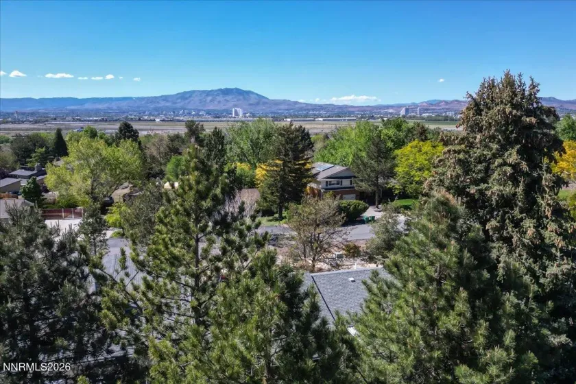 2984 Middlecoff, Reno, Nevada 89502, 3 Bedrooms Bedrooms, ,2 BathroomsBathrooms,Residential,Residential,Middlecoff,260005098
