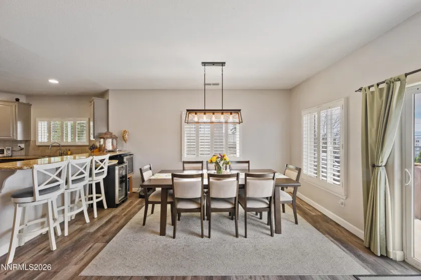 930 Demos, Reno, Nevada 89512, 4 Bedrooms Bedrooms, ,4 BathroomsBathrooms,Residential,Residential,Demos,260005101