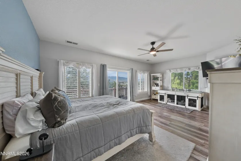 930 Demos, Reno, Nevada 89512, 4 Bedrooms Bedrooms, ,4 BathroomsBathrooms,Residential,Residential,Demos,260005101