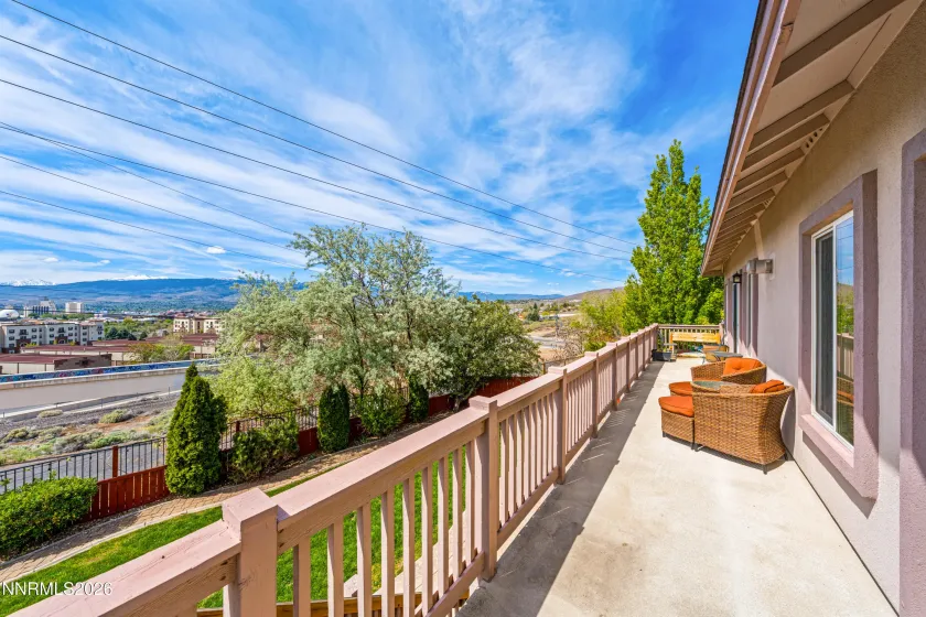 930 Demos, Reno, Nevada 89512, 4 Bedrooms Bedrooms, ,4 BathroomsBathrooms,Residential,Residential,Demos,260005101