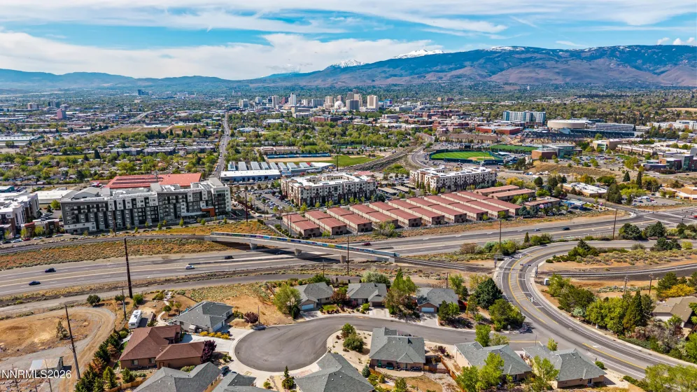 930 Demos, Reno, Nevada 89512, 4 Bedrooms Bedrooms, ,4 BathroomsBathrooms,Residential,Residential,Demos,260005101