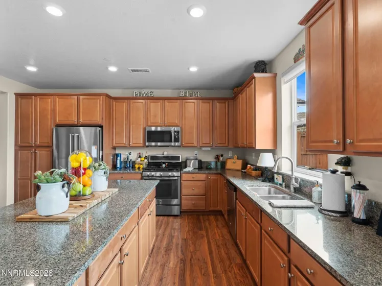 2568 Piero, Sparks, Nevada 89434, 4 Bedrooms Bedrooms, ,3 BathroomsBathrooms,Residential,Residential,Piero,260005106