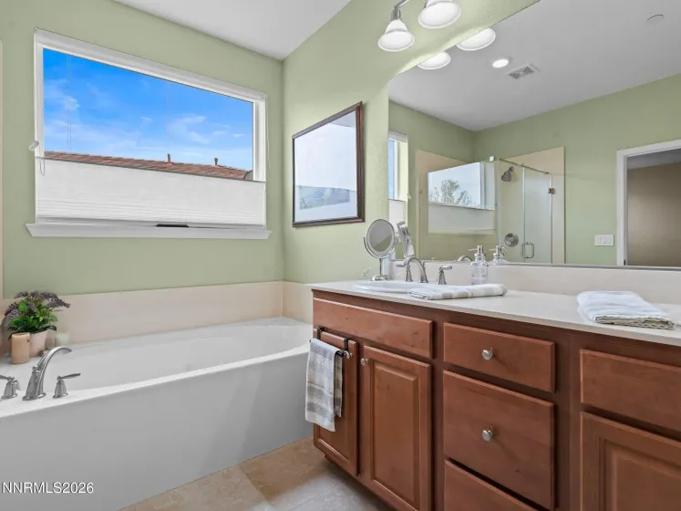 2568 Piero, Sparks, Nevada 89434, 4 Bedrooms Bedrooms, ,3 BathroomsBathrooms,Residential,Residential,Piero,260005106