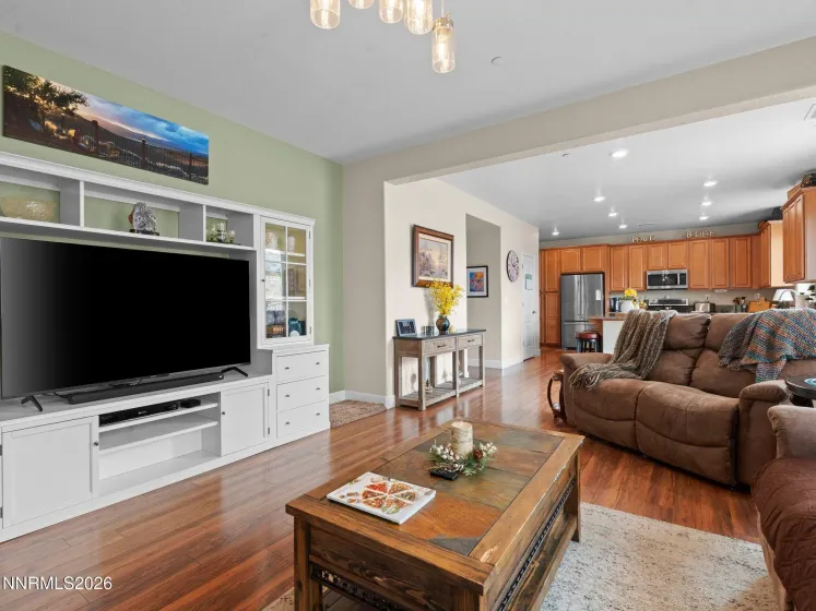 2568 Piero, Sparks, Nevada 89434, 4 Bedrooms Bedrooms, ,3 BathroomsBathrooms,Residential,Residential,Piero,260005106