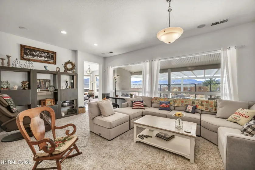 403 St George's, Dayton, Nevada 89403, 3 Bedrooms Bedrooms, ,3 BathroomsBathrooms,Residential,Residential,St George's,260005110