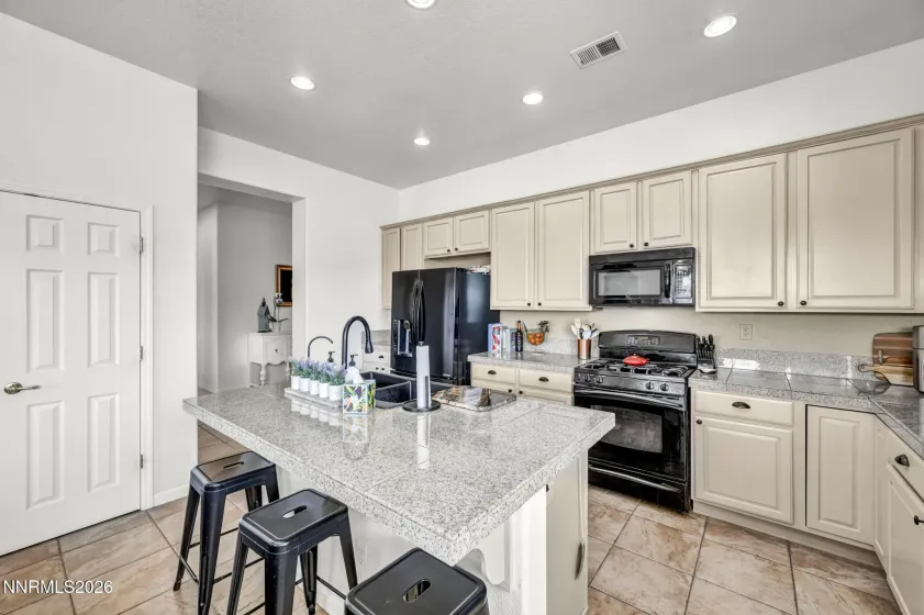 403 St George's, Dayton, Nevada 89403, 3 Bedrooms Bedrooms, ,3 BathroomsBathrooms,Residential,Residential,St George's,260005110