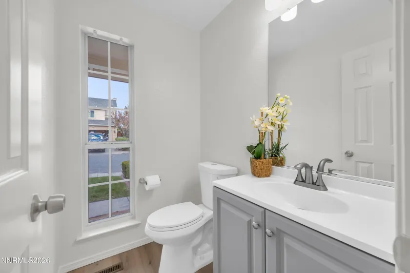 4564 Windcrest, Reno, Nevada 89523, 3 Bedrooms Bedrooms, ,3 BathroomsBathrooms,Residential,Residential,Windcrest,260005111