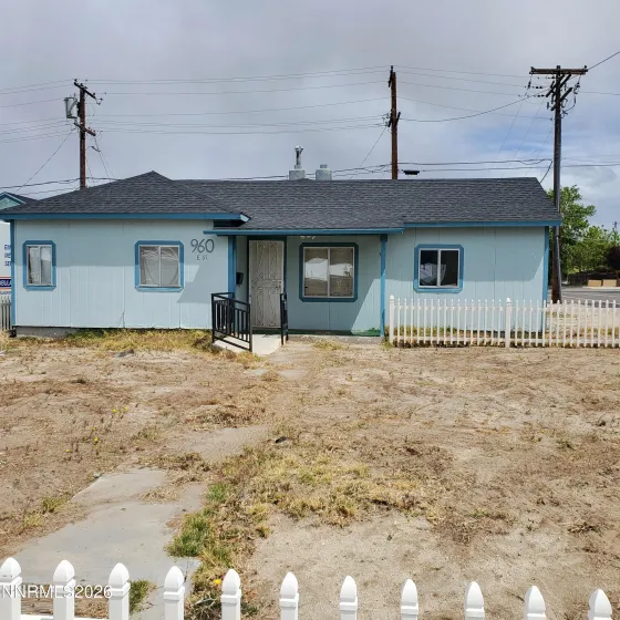 960 E, Hawthorne, Nevada 89415, ,Commercial Sale,Residential,E,260005112