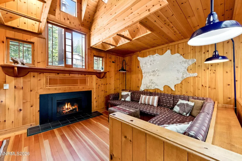 706 Gary, Stateline, Nevada 89449, 3 Bedrooms Bedrooms, ,4 BathroomsBathrooms,Residential,Residential,Gary,260005113