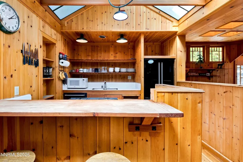 706 Gary, Stateline, Nevada 89449, 3 Bedrooms Bedrooms, ,4 BathroomsBathrooms,Residential,Residential,Gary,260005113