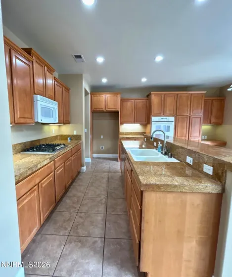 635 Ubaldo, Reno, Nevada 89521, 5 Bedrooms Bedrooms, ,4 BathroomsBathrooms,Residential Lease,Manufactured,Ubaldo,260005117