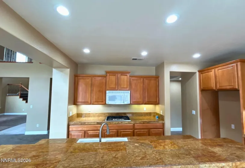 635 Ubaldo, Reno, Nevada 89521, 5 Bedrooms Bedrooms, ,4 BathroomsBathrooms,Residential Lease,Manufactured,Ubaldo,260005117