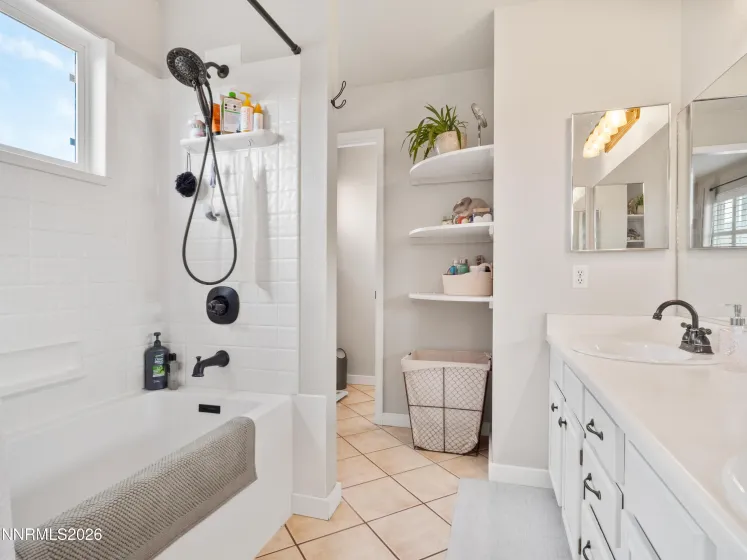 4076 Sweetwater, Carson City, Nevada 89701, 3 Bedrooms Bedrooms, ,3 BathroomsBathrooms,Residential,Residential,Sweetwater,260005120