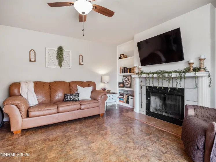 4076 Sweetwater, Carson City, Nevada 89701, 3 Bedrooms Bedrooms, ,3 BathroomsBathrooms,Residential,Residential,Sweetwater,260005120