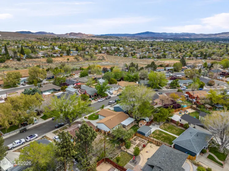 1065 Beldon, Reno, Nevada 89503, 3 Bedrooms Bedrooms, ,2 BathroomsBathrooms,Residential,Residential,Beldon,260005118