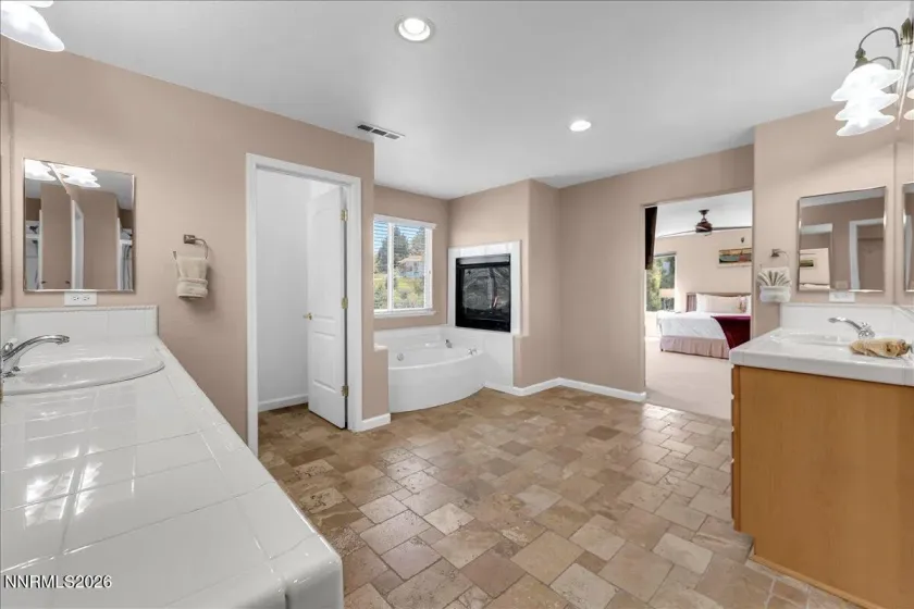 1171 Sageberry, Reno, Nevada 89509, 5 Bedrooms Bedrooms, ,3 BathroomsBathrooms,Residential,Residential,Sageberry,260005122