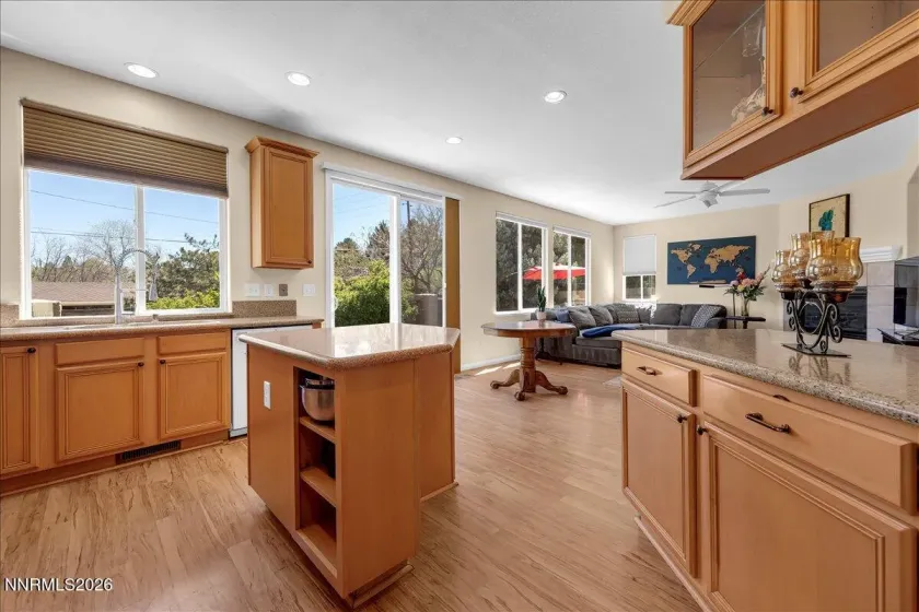 1171 Sageberry, Reno, Nevada 89509, 5 Bedrooms Bedrooms, ,3 BathroomsBathrooms,Residential,Residential,Sageberry,260005122