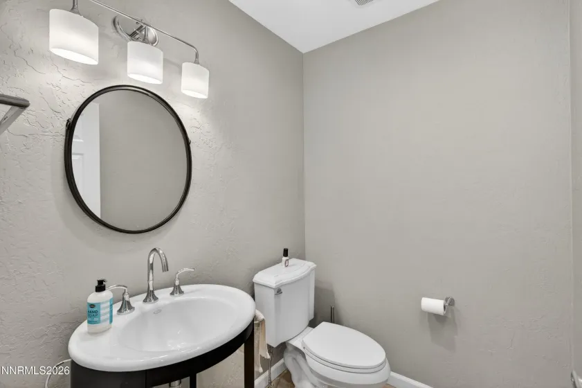 4945 Lakeridge Terrace, Reno, Nevada 89509, 2 Bedrooms Bedrooms, ,3 BathroomsBathrooms,Residential,Residential,Lakeridge Terrace,260005126