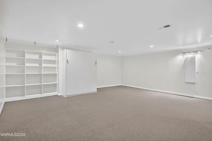 4945 Lakeridge Terrace, Reno, Nevada 89509, 2 Bedrooms Bedrooms, ,3 BathroomsBathrooms,Residential,Residential,Lakeridge Terrace,260005126