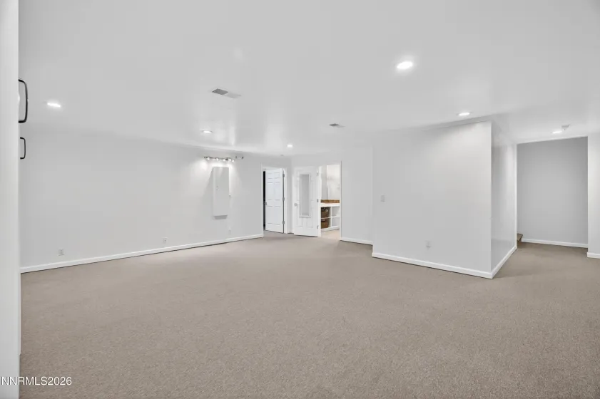 4945 Lakeridge Terrace, Reno, Nevada 89509, 2 Bedrooms Bedrooms, ,3 BathroomsBathrooms,Residential,Residential,Lakeridge Terrace,260005126