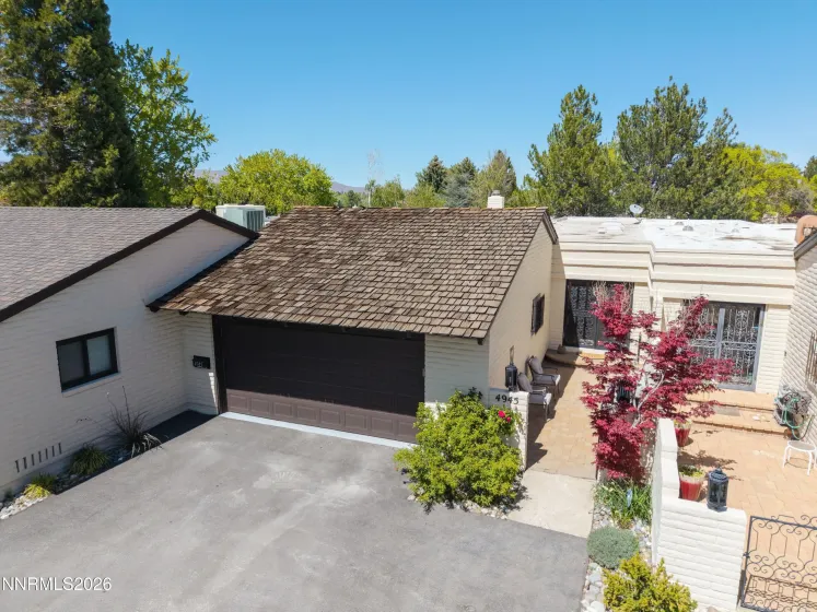 4945 Lakeridge Terrace, Reno, Nevada 89509, 2 Bedrooms Bedrooms, ,3 BathroomsBathrooms,Residential,Residential,Lakeridge Terrace,260005126