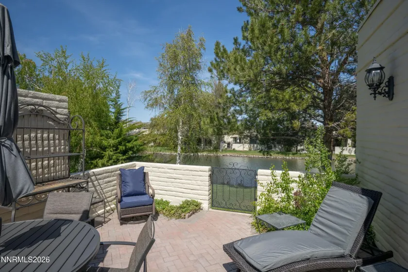 4945 Lakeridge Terrace, Reno, Nevada 89509, 2 Bedrooms Bedrooms, ,3 BathroomsBathrooms,Residential,Residential,Lakeridge Terrace,260005126