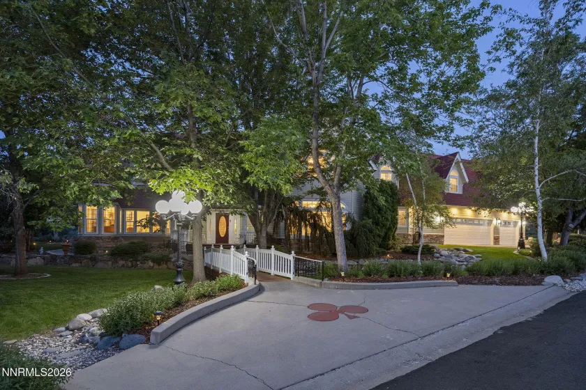 30 Francovich, Reno, Nevada 89519, 4 Bedrooms Bedrooms, ,4 BathroomsBathrooms,Residential,Residential,Francovich,260005129