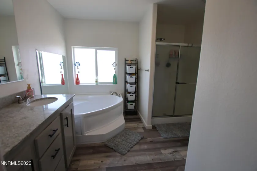 210 Chateau, Yerington, Nevada 89447, 3 Bedrooms Bedrooms, ,2 BathroomsBathrooms,Residential,Residential,Chateau,260005131