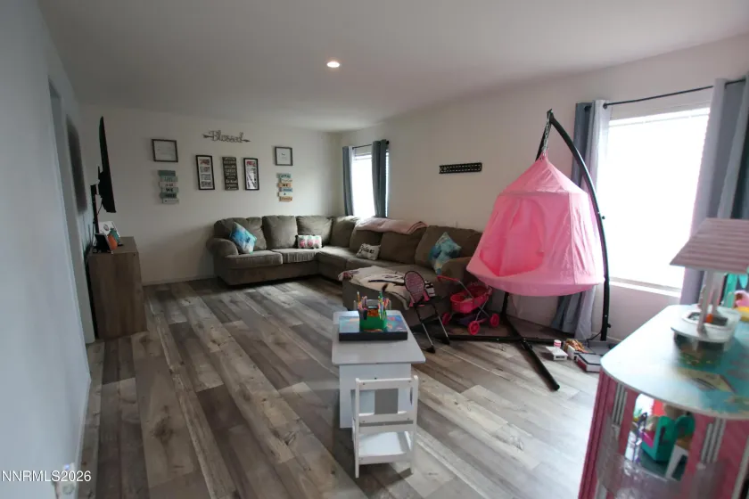 210 Chateau, Yerington, Nevada 89447, 3 Bedrooms Bedrooms, ,2 BathroomsBathrooms,Residential,Residential,Chateau,260005131