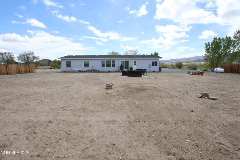 210 Chateau, Yerington, Nevada 89447, 3 Bedrooms Bedrooms, ,2 BathroomsBathrooms,Residential,Residential,Chateau,260005131