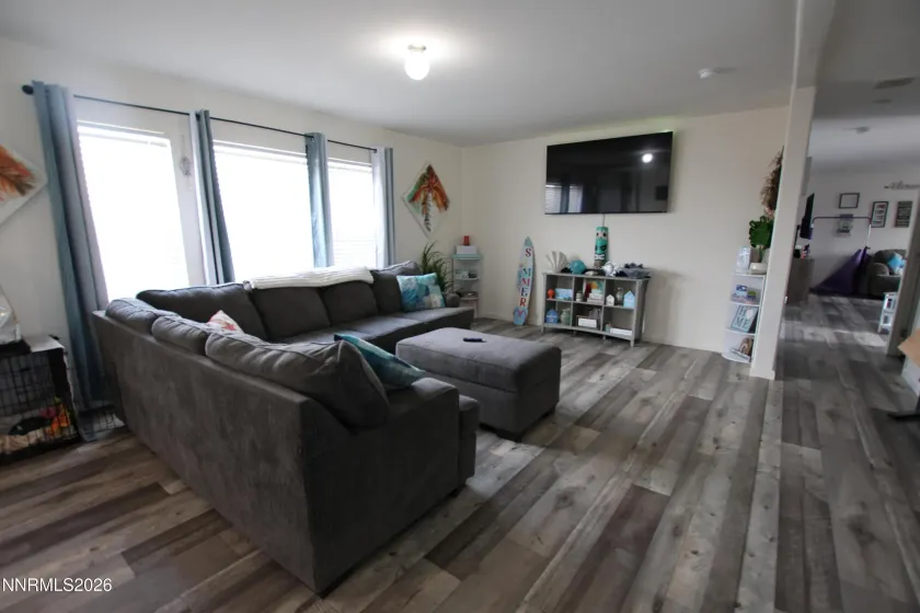 210 Chateau, Yerington, Nevada 89447, 3 Bedrooms Bedrooms, ,2 BathroomsBathrooms,Residential,Residential,Chateau,260005131