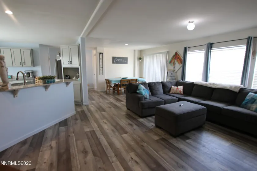 210 Chateau, Yerington, Nevada 89447, 3 Bedrooms Bedrooms, ,2 BathroomsBathrooms,Residential,Residential,Chateau,260005131