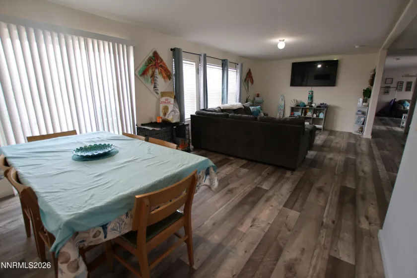 210 Chateau, Yerington, Nevada 89447, 3 Bedrooms Bedrooms, ,2 BathroomsBathrooms,Residential,Residential,Chateau,260005131