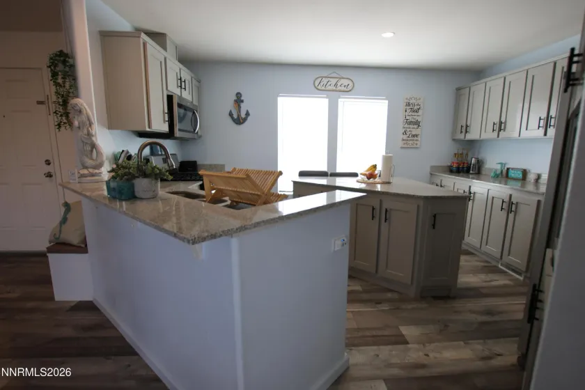 210 Chateau, Yerington, Nevada 89447, 3 Bedrooms Bedrooms, ,2 BathroomsBathrooms,Residential,Residential,Chateau,260005131