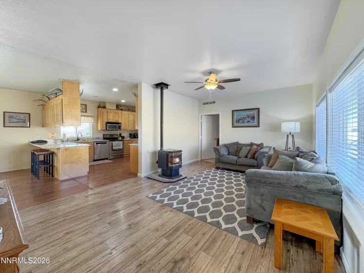 10140 Reins, Winnemucca, Nevada 89445, 3 Bedrooms Bedrooms, ,2 BathroomsBathrooms,Residential,Residential,Reins,260005132