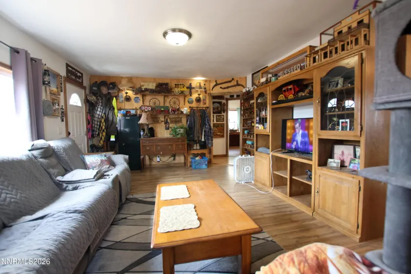 204 Valley, Yerington, Nevada 89447, 3 Bedrooms Bedrooms, ,1 BathroomBathrooms,Residential,Residential,Valley,260005133