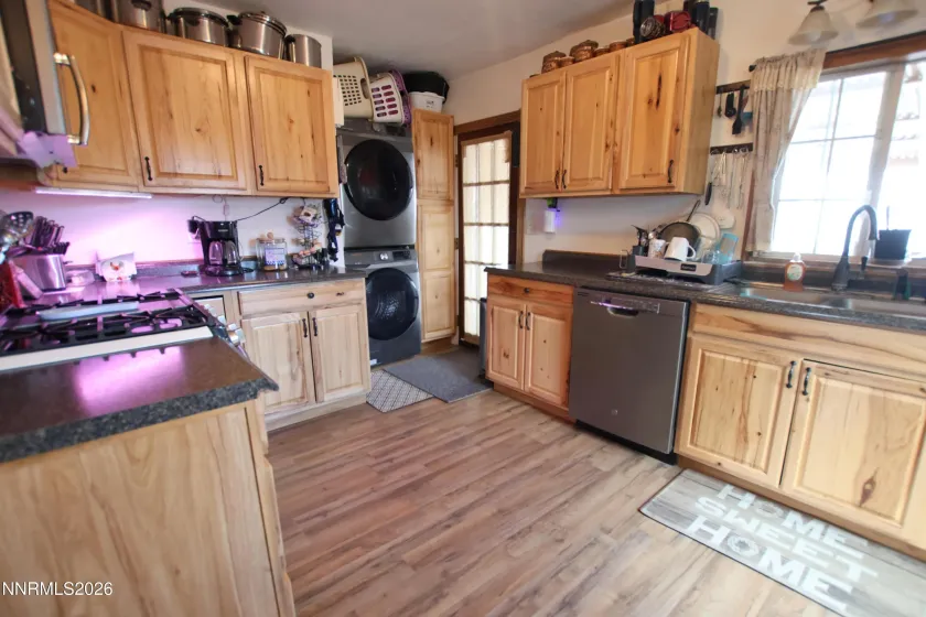 204 Valley, Yerington, Nevada 89447, 3 Bedrooms Bedrooms, ,1 BathroomBathrooms,Residential,Residential,Valley,260005133