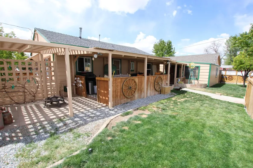 204 Valley, Yerington, Nevada 89447, 3 Bedrooms Bedrooms, ,1 BathroomBathrooms,Residential,Residential,Valley,260005133