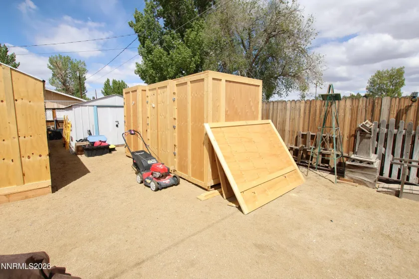 204 Valley, Yerington, Nevada 89447, 3 Bedrooms Bedrooms, ,1 BathroomBathrooms,Residential,Residential,Valley,260005133