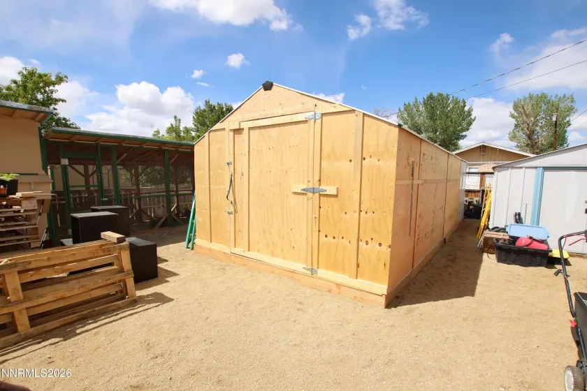 204 Valley, Yerington, Nevada 89447, 3 Bedrooms Bedrooms, ,1 BathroomBathrooms,Residential,Residential,Valley,260005133