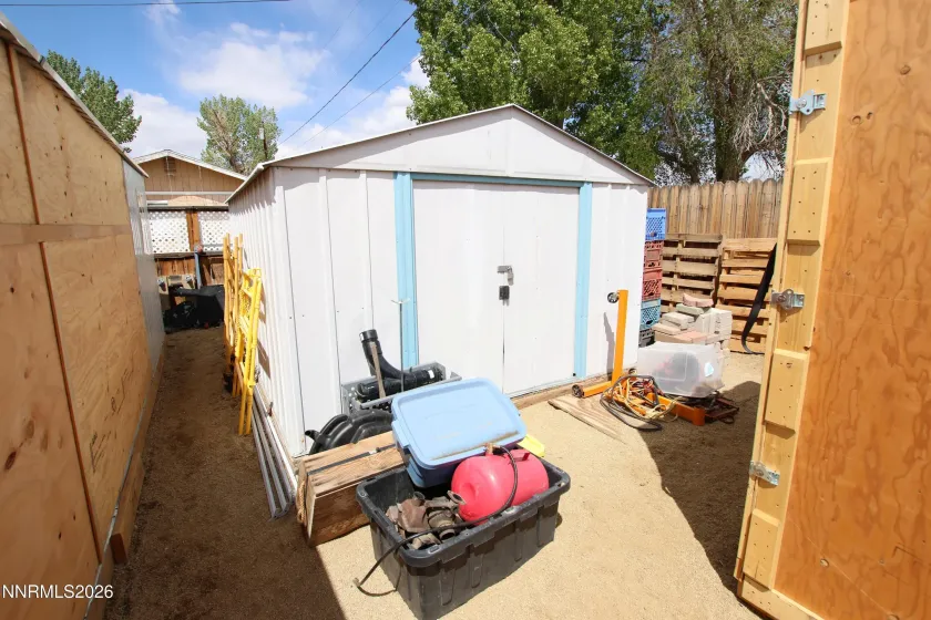 204 Valley, Yerington, Nevada 89447, 3 Bedrooms Bedrooms, ,1 BathroomBathrooms,Residential,Residential,Valley,260005133