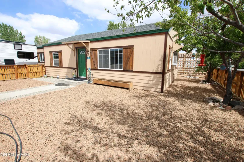 204 Valley, Yerington, Nevada 89447, 3 Bedrooms Bedrooms, ,1 BathroomBathrooms,Residential,Residential,Valley,260005133