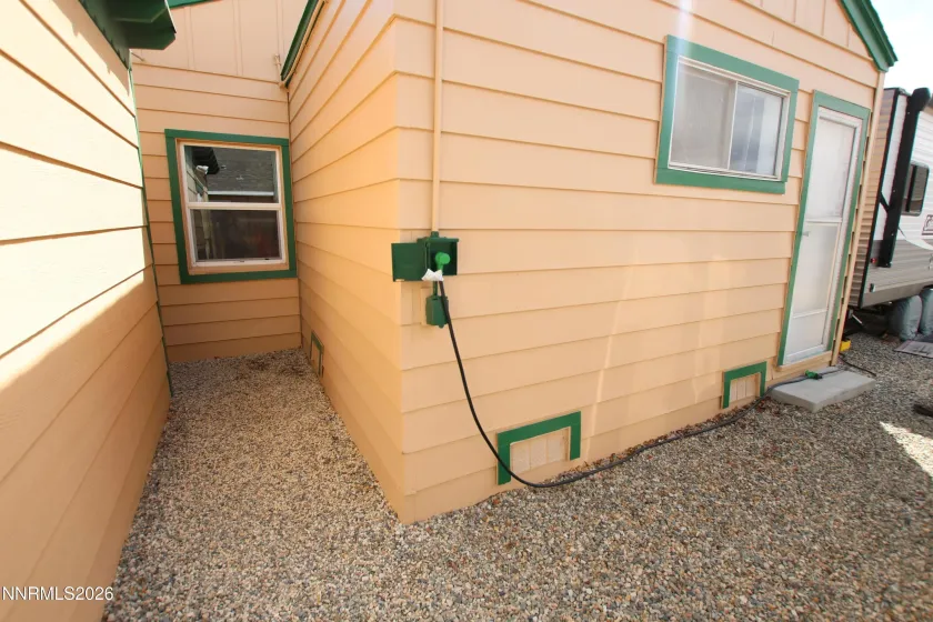 204 Valley, Yerington, Nevada 89447, 3 Bedrooms Bedrooms, ,1 BathroomBathrooms,Residential,Residential,Valley,260005133