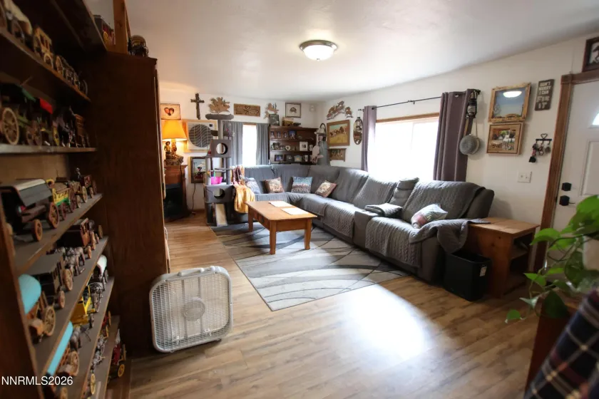 204 Valley, Yerington, Nevada 89447, 3 Bedrooms Bedrooms, ,1 BathroomBathrooms,Residential,Residential,Valley,260005133