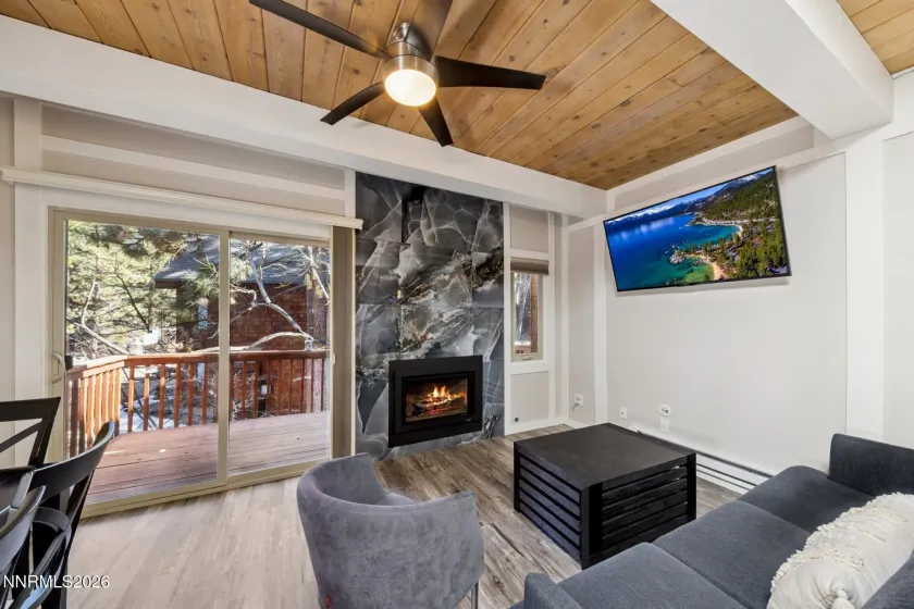 989 Tahoe, Incline Village, Nevada 89451, 3 Bedrooms Bedrooms, ,2 BathroomsBathrooms,Residential,Residential,Tahoe,260005134