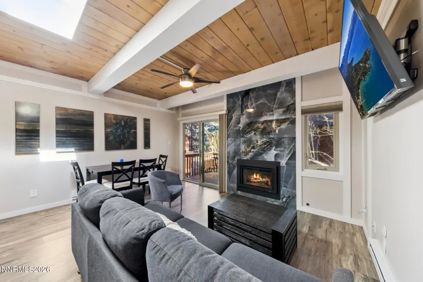 989 Tahoe, Incline Village, Nevada 89451, 3 Bedrooms Bedrooms, ,2 BathroomsBathrooms,Residential,Residential,Tahoe,260005134