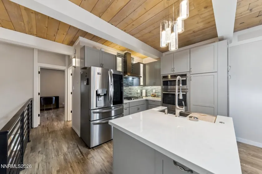 989 Tahoe, Incline Village, Nevada 89451, 3 Bedrooms Bedrooms, ,2 BathroomsBathrooms,Residential,Residential,Tahoe,260005134