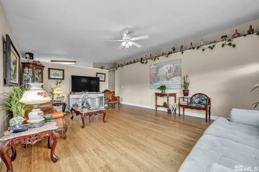 5620 Tassel, Sun Valley, Nevada 89433, 3 Bedrooms Bedrooms, ,2 BathroomsBathrooms,Residential,Residential,Tassel,260005135