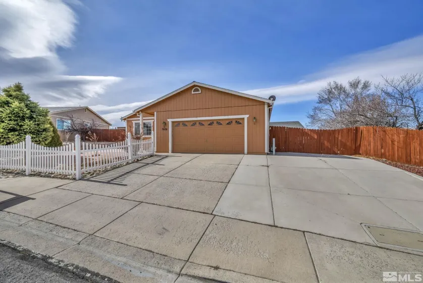 5620 Tassel, Sun Valley, Nevada 89433, 3 Bedrooms Bedrooms, ,2 BathroomsBathrooms,Residential,Residential,Tassel,260005135
